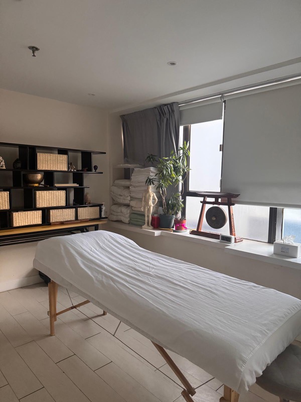 Faith Lantz — treatment room, Central Hong Kong